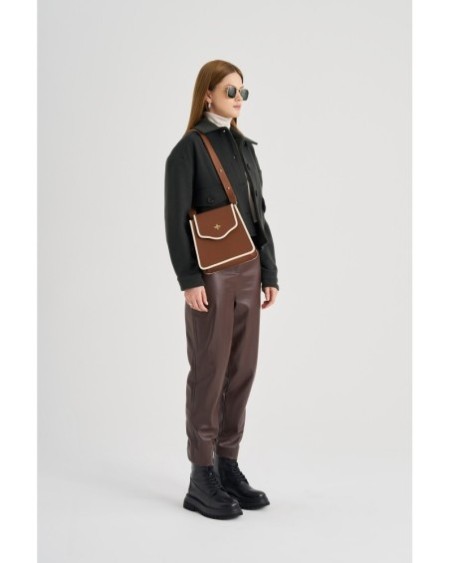 Bolso de hombro Jamila Marrón Crema 1248 Lucky Bees 671LKB1630