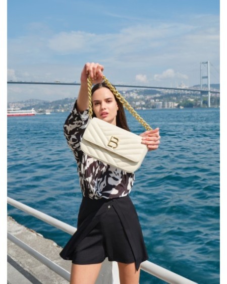 Bolso de hombro Liria Crema 1231 Lucky Bees 671LKB1690