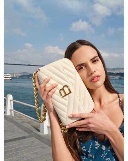 Bolso de hombro Liria Crema 1231 Lucky Bees 671LKB1690